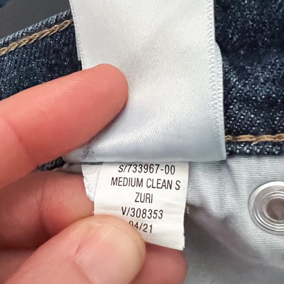 OLD NAVY High Rise Slouchy Straight Secret Slim Pocket Distressed Raw Hem Jean - Picture 8 of 12